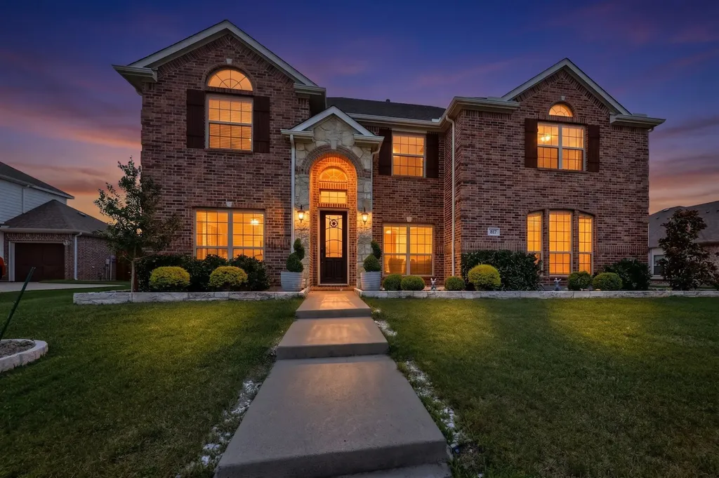 817 Mallard Drive Forney TX 75126