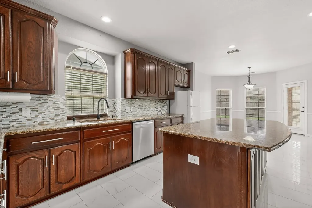 817 Mallard Drive Forney TX 75126