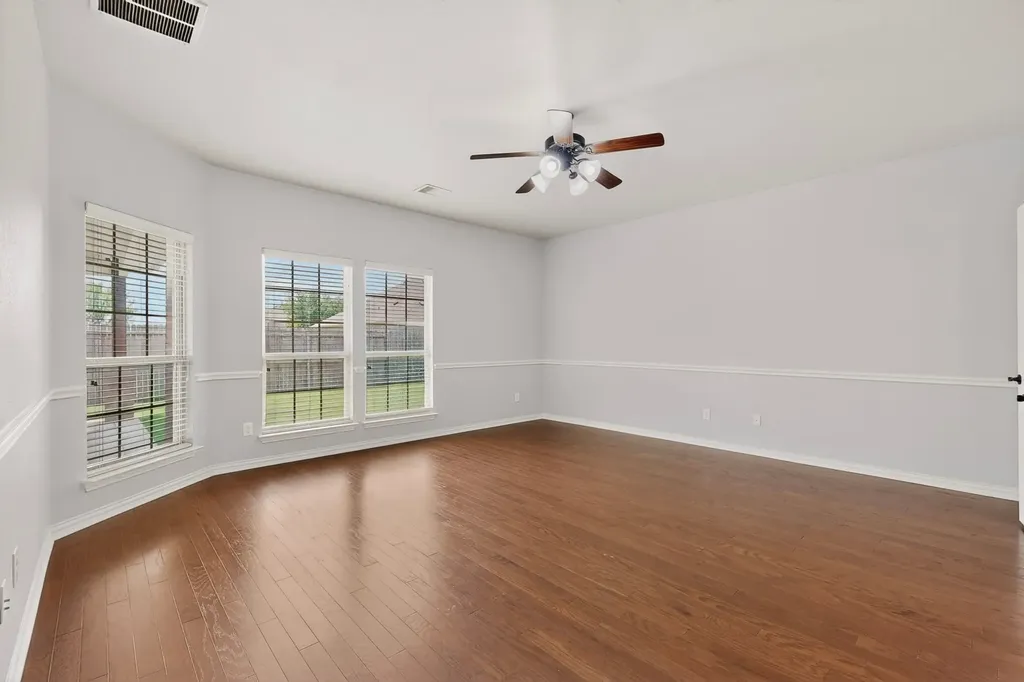 817 Mallard Drive Forney TX 75126