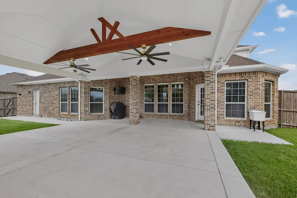 817 Mallard Drive Forney TX 75126