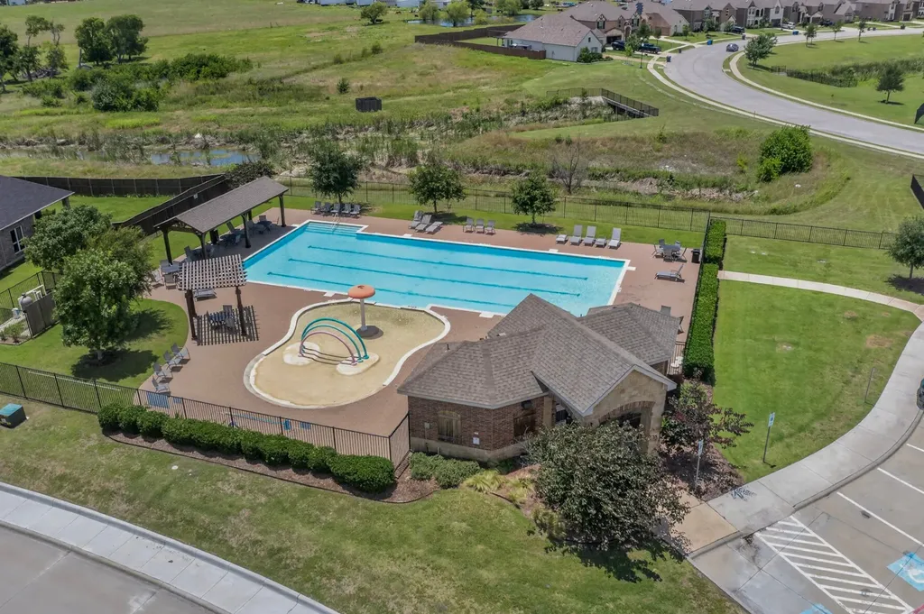 817 Mallard Drive Forney TX 75126