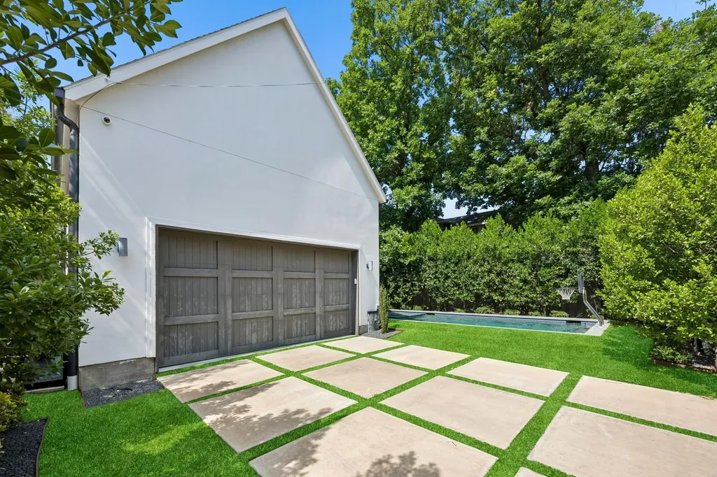 4437 Grassmere Lane University Park TX 75205