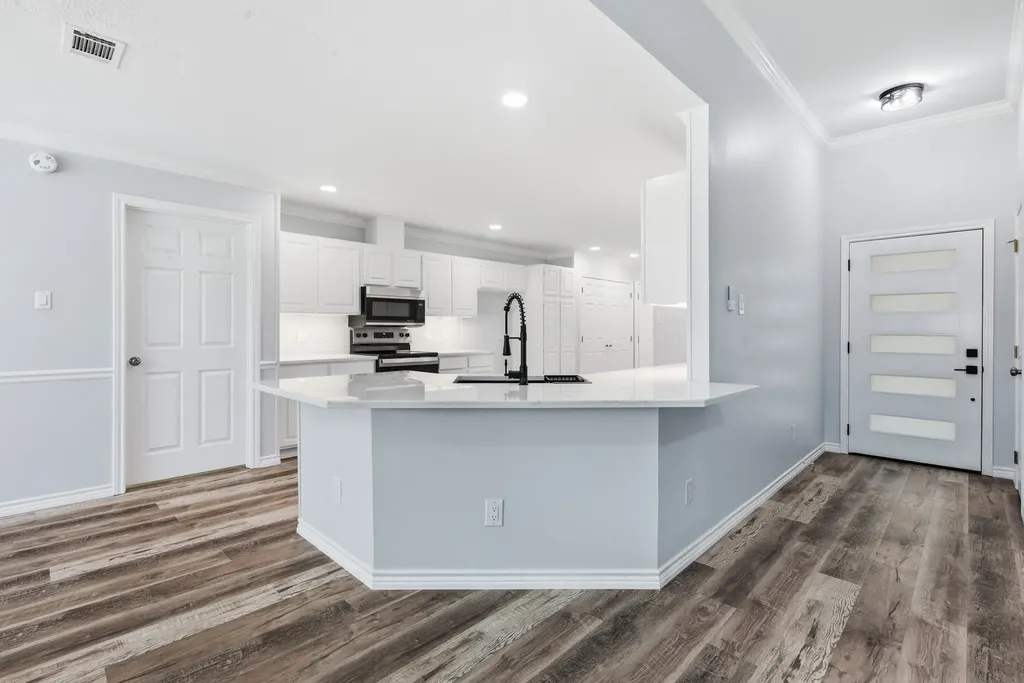 318 Landsburg Lane College Station TX 77845