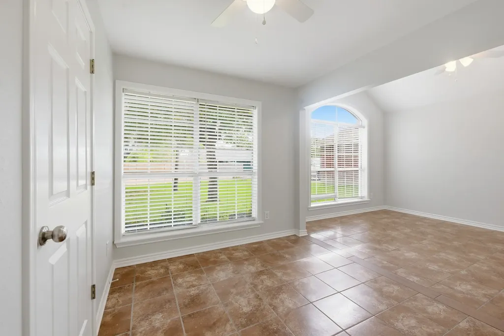 318 Landsburg Lane College Station TX 77845