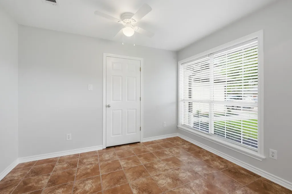 318 Landsburg Lane College Station TX 77845