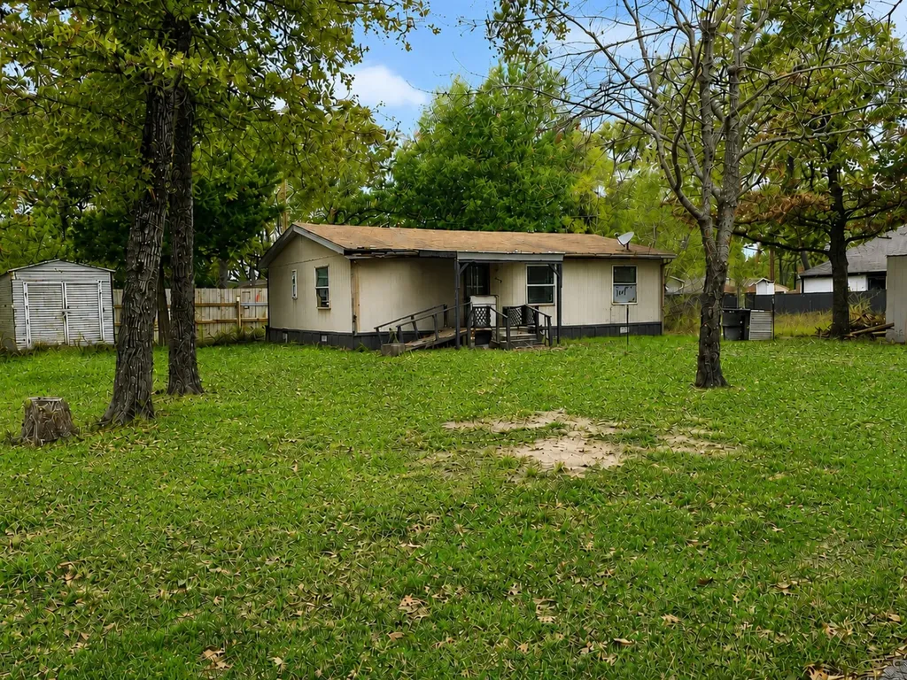 143 Chillacothe Trail Mabank TX 75156