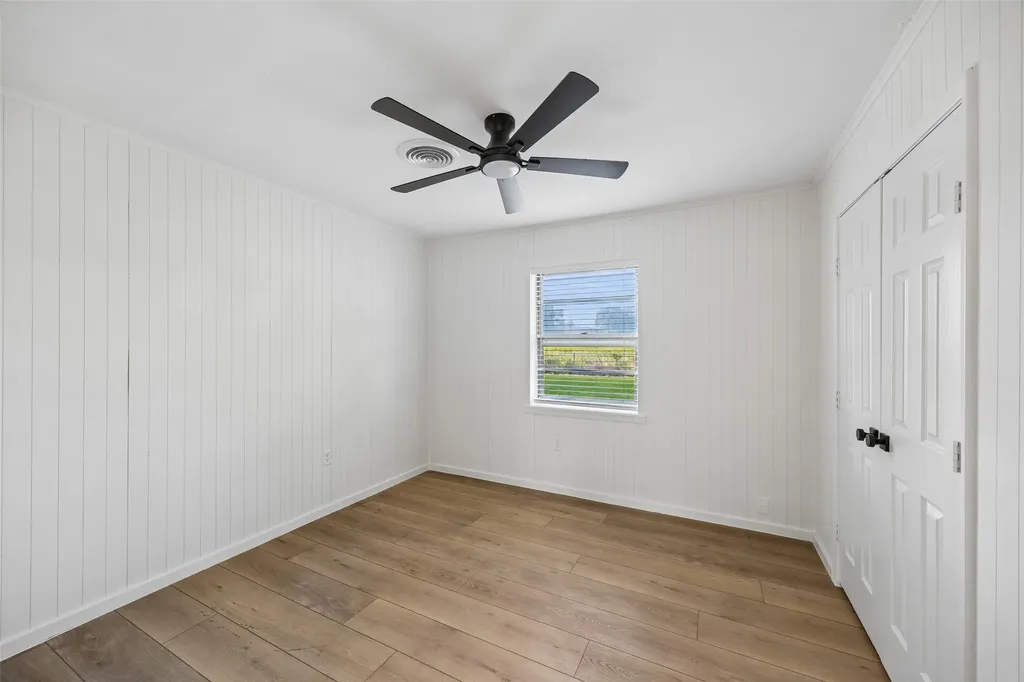 104 E Oak Street Gunter TX 75058