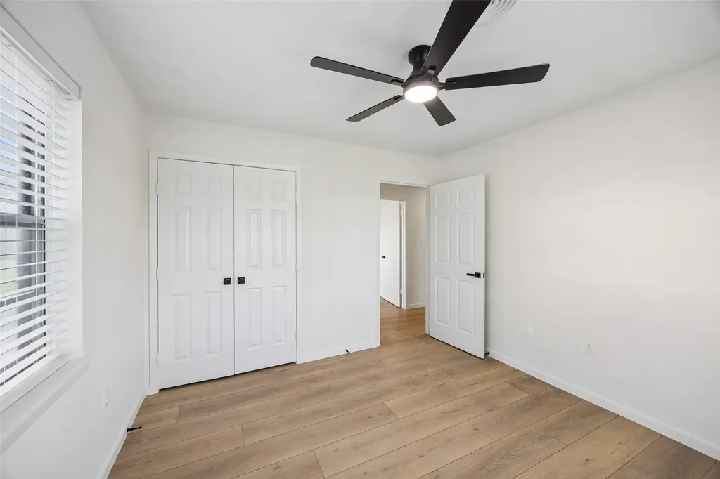 104 E Oak Street Gunter TX 75058