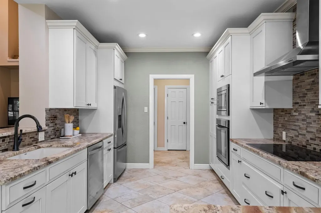 2303 Britt Drive Argyle TX 76226