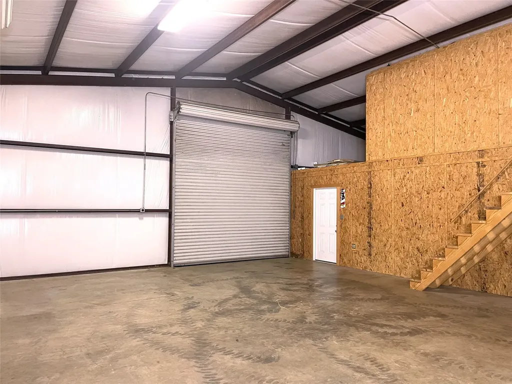 525 Fm 80 N Streetman TX 75859