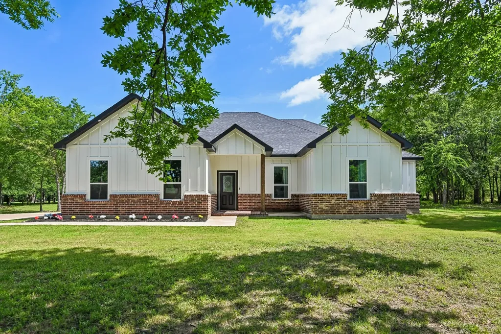 164 County Road 2266 Quinlan TX 75474