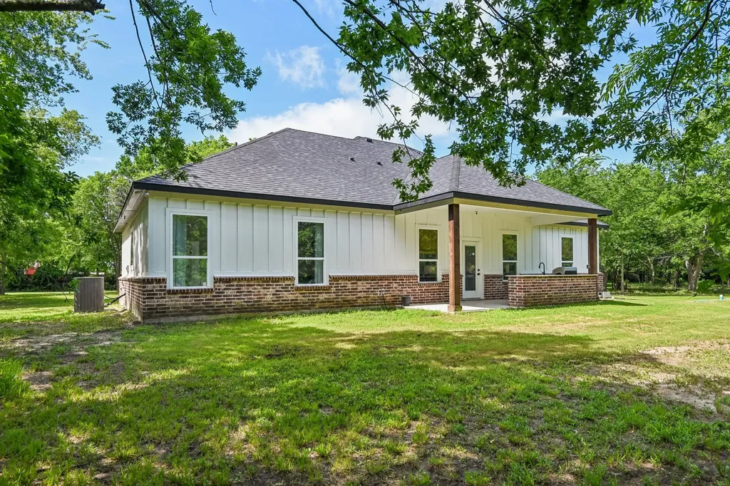 164 County Road 2266 Quinlan TX 75474