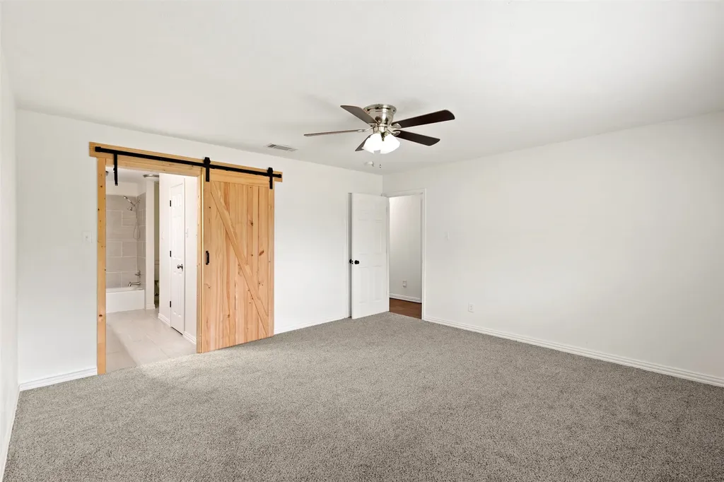 102 Pecan Lane Oak Leaf TX 75154