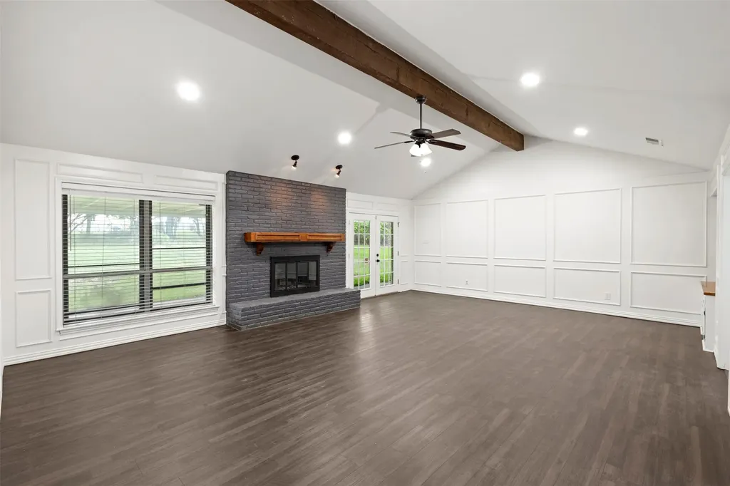 102 Pecan Lane Oak Leaf TX 75154