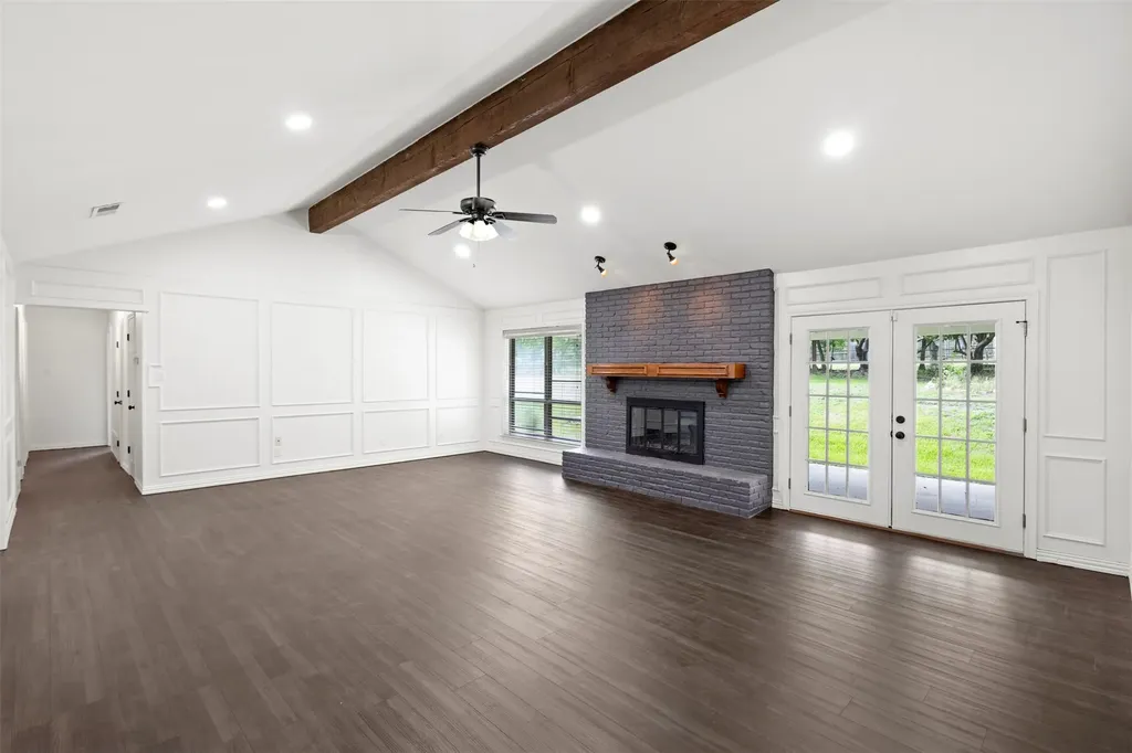 102 Pecan Lane Oak Leaf TX 75154