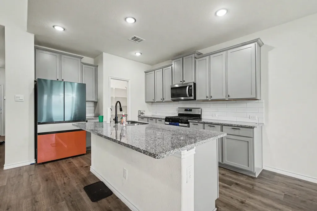 10600 Breezeway Drive Aubrey TX 76227