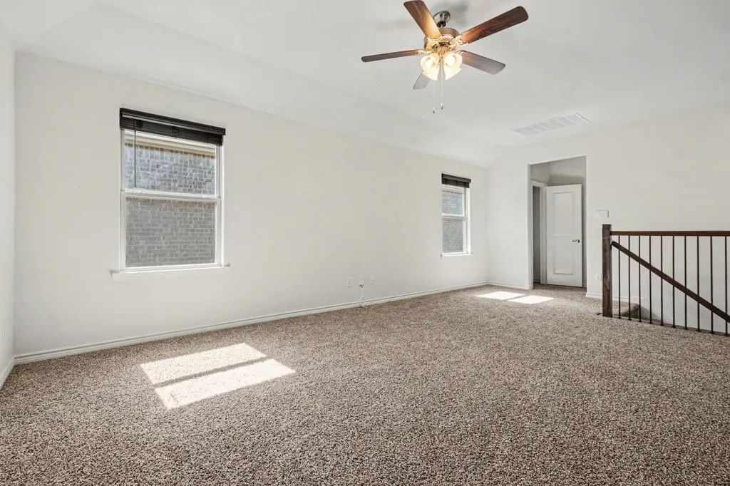 10600 Breezeway Drive Aubrey TX 76227