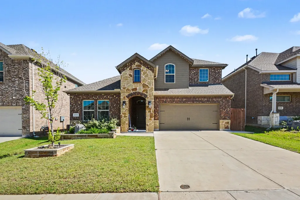 10600 Breezeway Drive Aubrey TX 76227