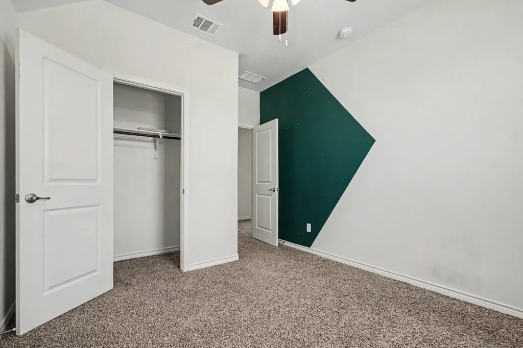 10600 Breezeway Drive Aubrey TX 76227