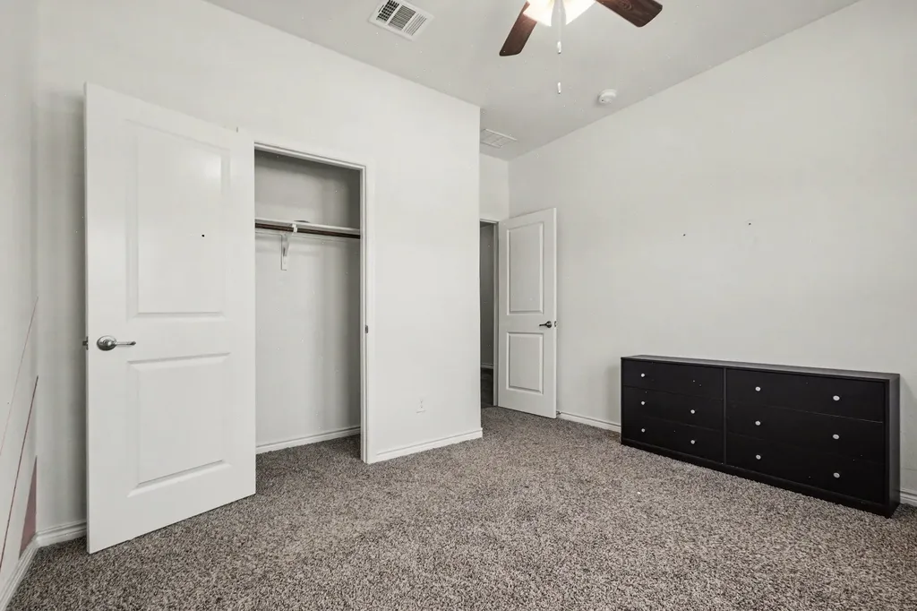 10600 Breezeway Drive Aubrey TX 76227