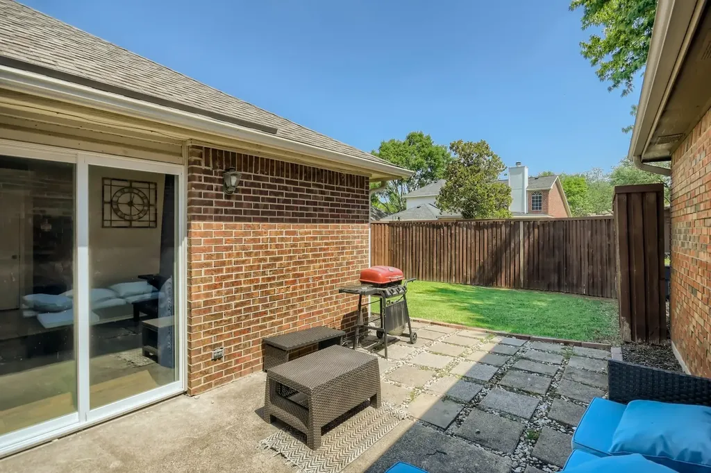 627 Meadowbrook Street Allen TX 75002