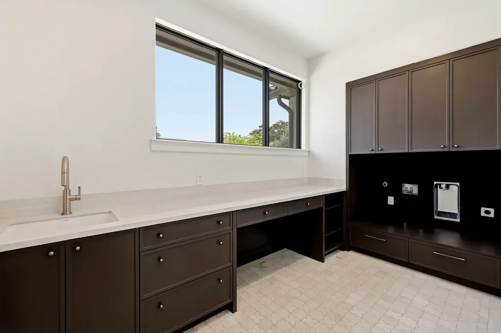 6616 Prestonshire Lane Dallas TX 75225