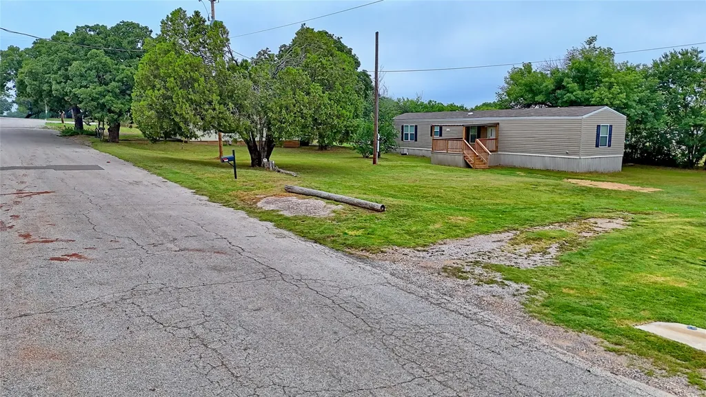 504 Fannin Street Nocona TX 76255