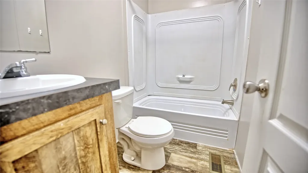 504 Fannin Street Nocona TX 76255