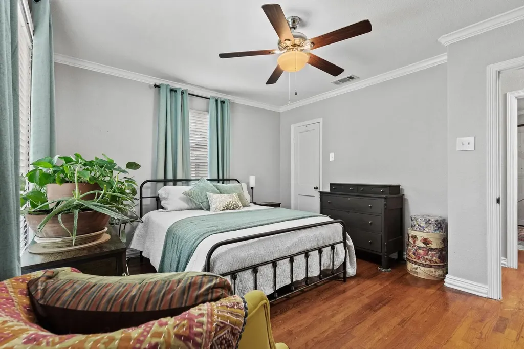 110 S Binkley Street Sherman TX 75092