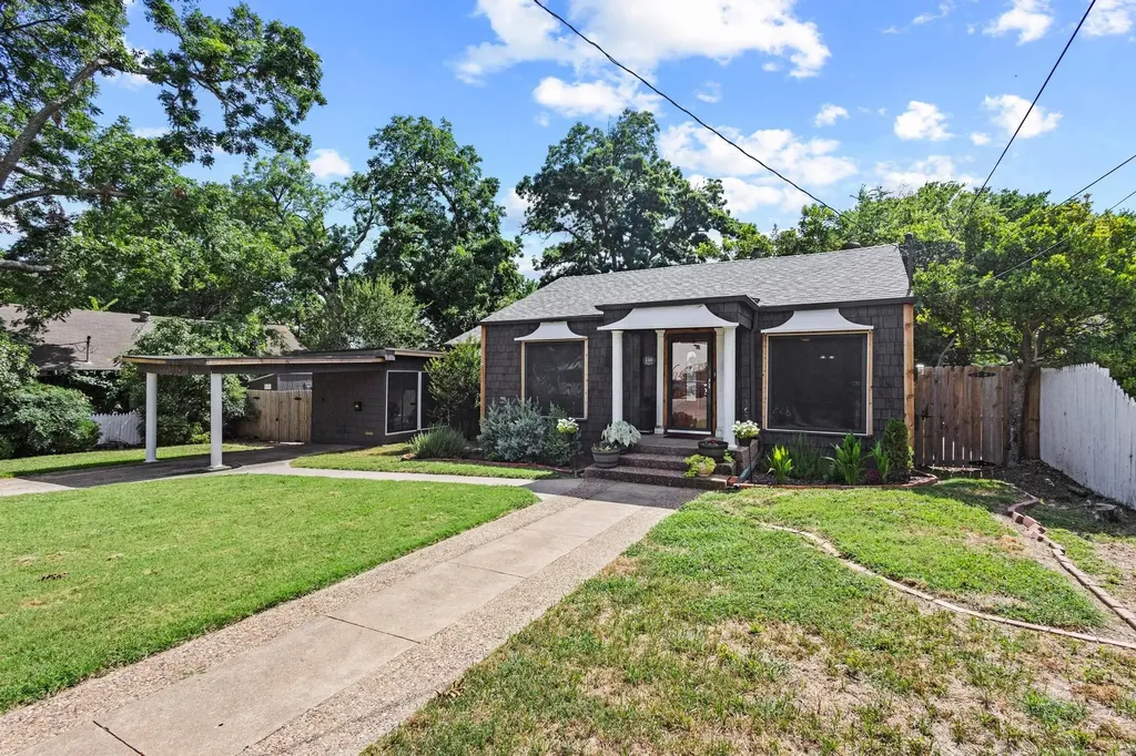 110 S Binkley Street Sherman TX 75092