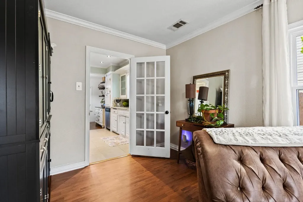 110 S Binkley Street Sherman TX 75092