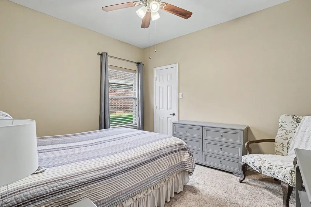 2801 Warwick Drive Corinth TX 76210