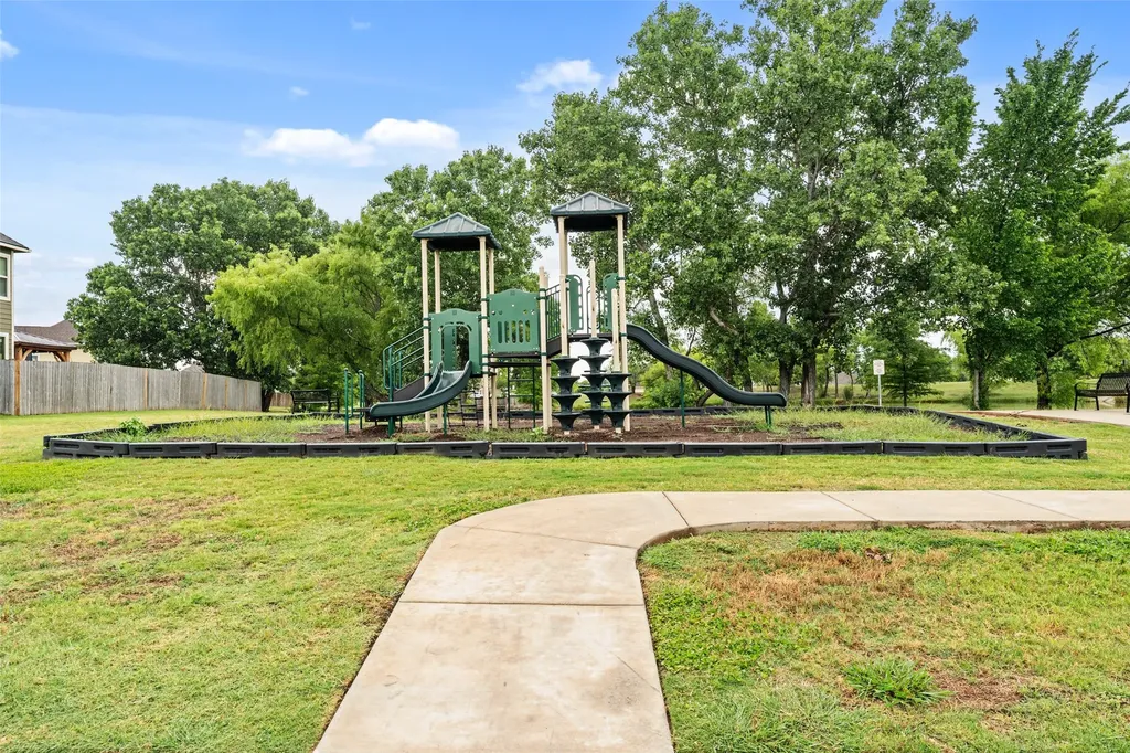 10237 Driskill Drive Waco TX 76708