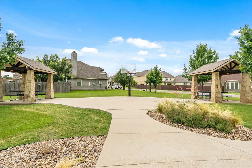 10237 Driskill Drive Waco TX 76708
