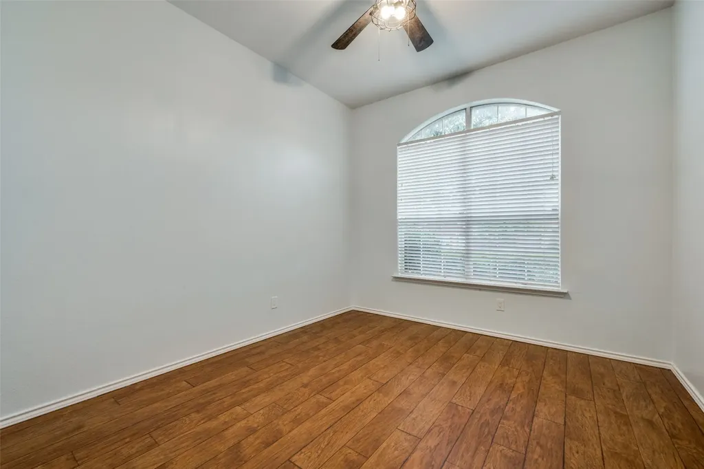 1617 Redwood Drive Corinth TX 76210