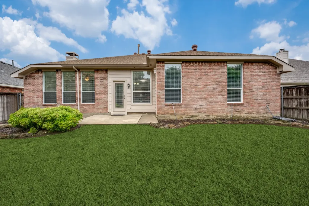 1617 Redwood Drive Corinth TX 76210