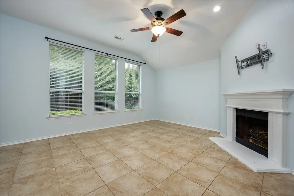 1617 Redwood Drive Corinth TX 76210