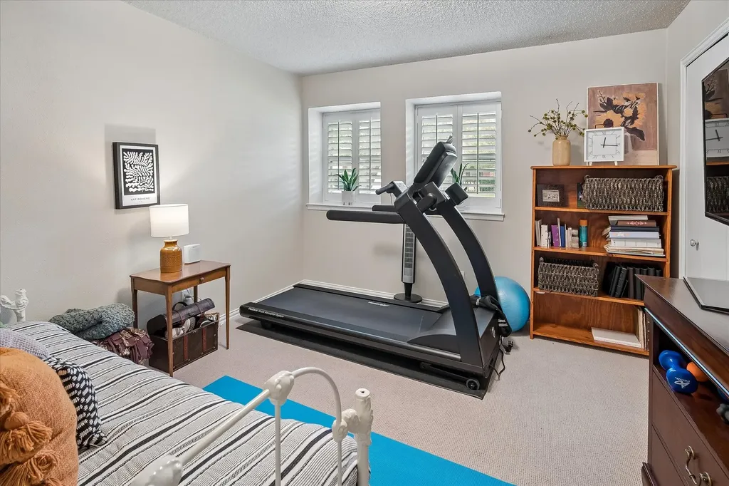 4218 Ashville Drive Garland TX 75041