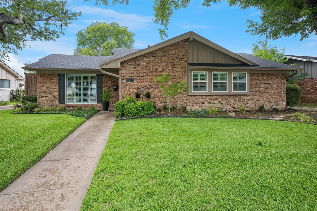 4218 Ashville Drive Garland TX 75041