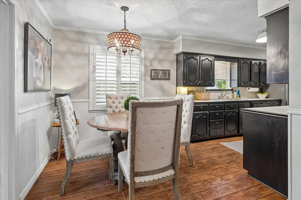 4218 Ashville Drive Garland TX 75041