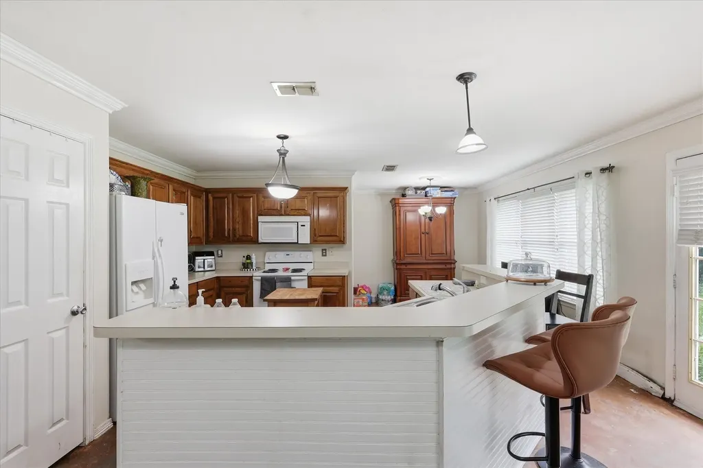 5002 Bayberry Drive Arlington TX 76017
