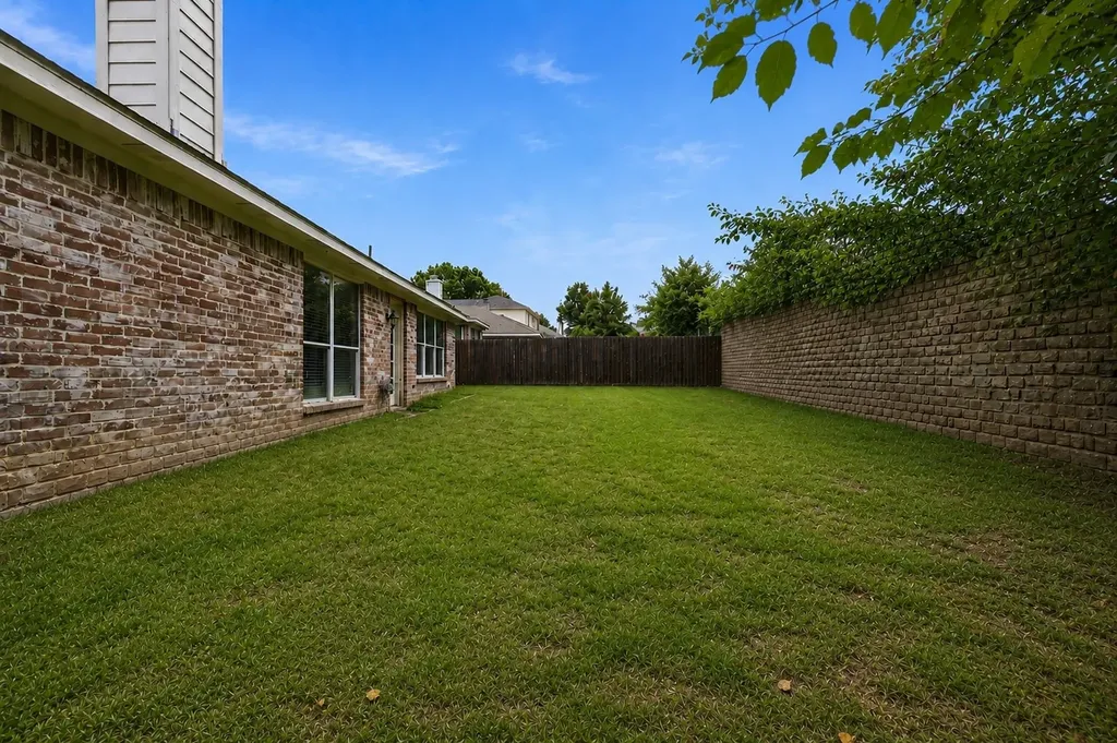 5002 Bayberry Drive Arlington TX 76017