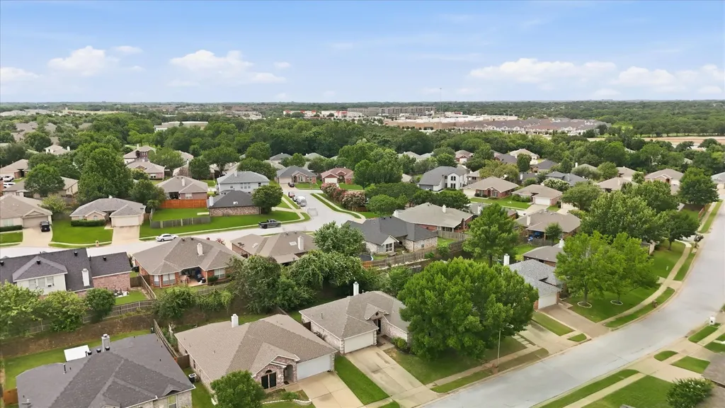 5002 Bayberry Drive Arlington TX 76017