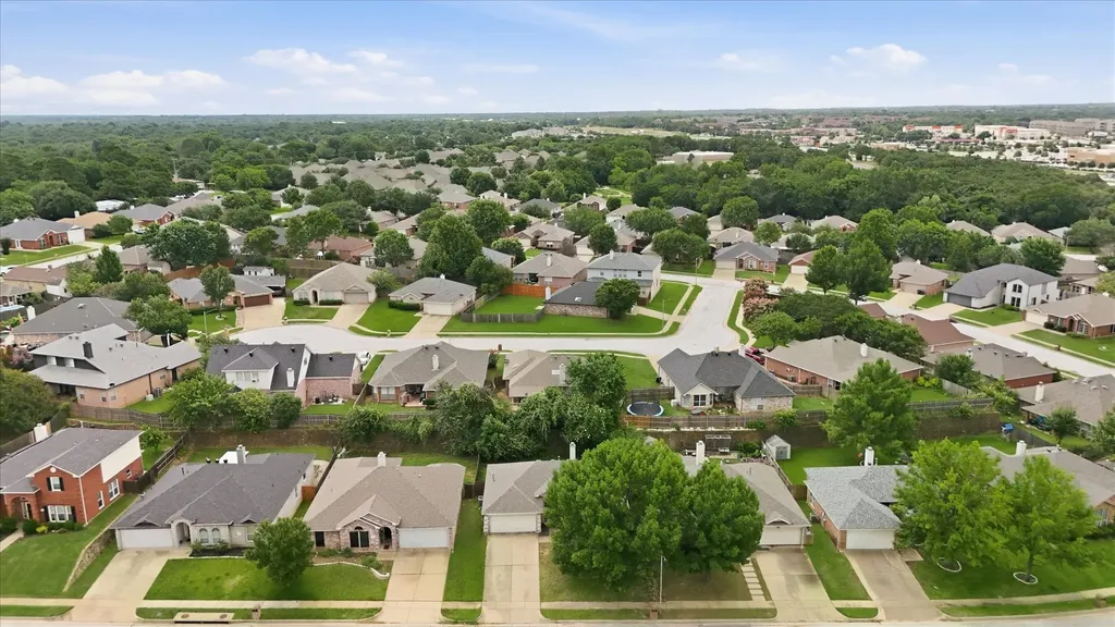 5002 Bayberry Drive Arlington TX 76017