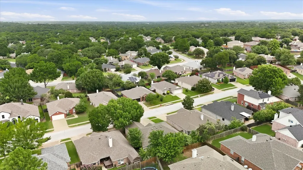 5002 Bayberry Drive Arlington TX 76017
