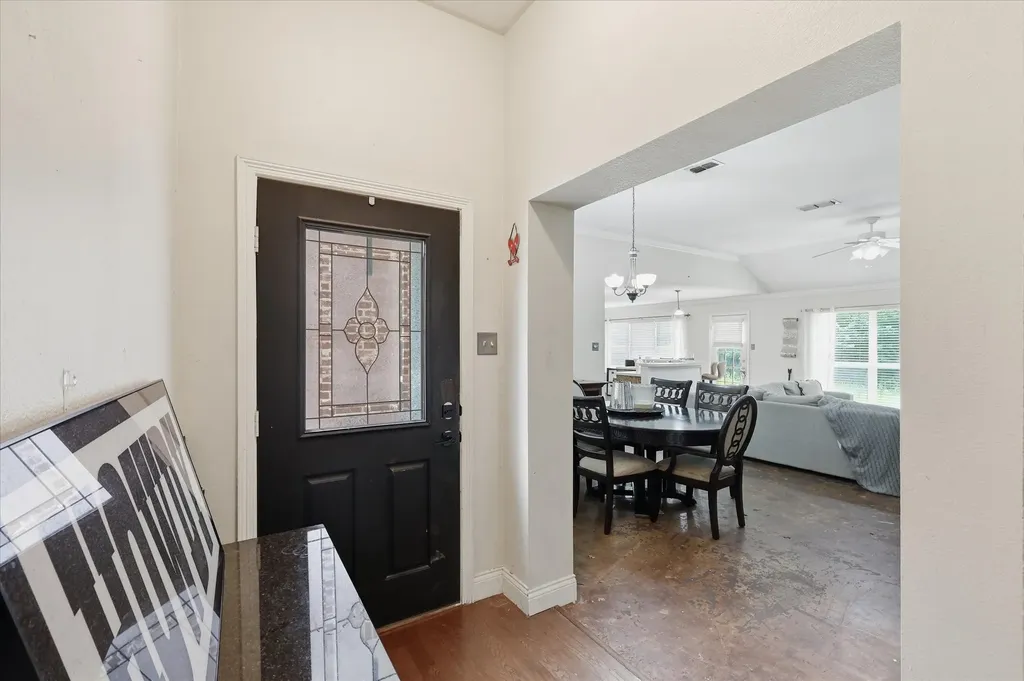 5002 Bayberry Drive Arlington TX 76017