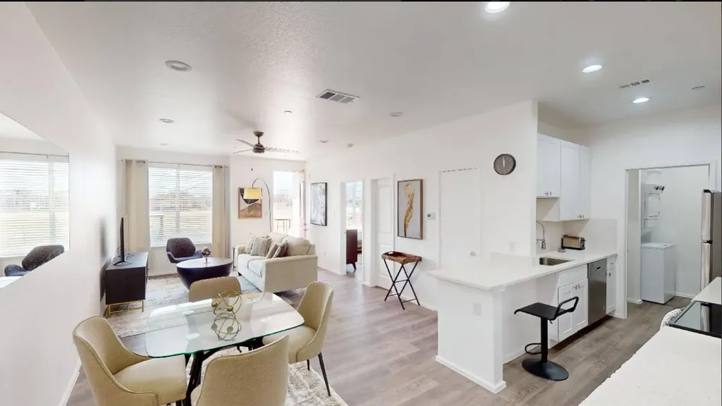 3235 Dallas Street Dallas TX 75210
