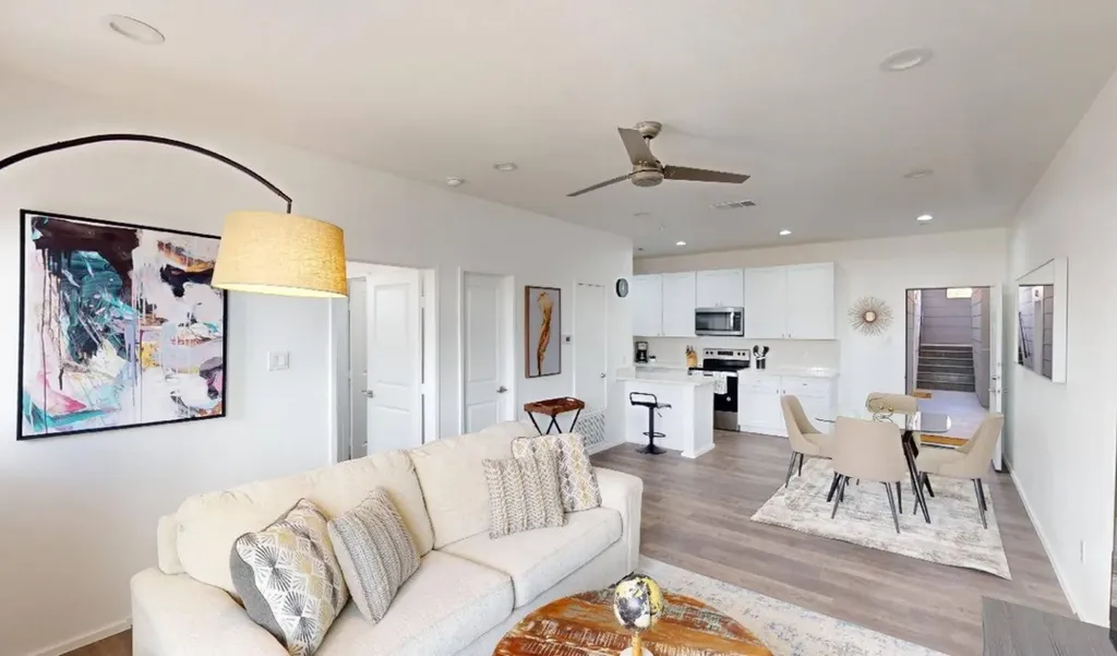 3235 Dallas Street Dallas TX 75210