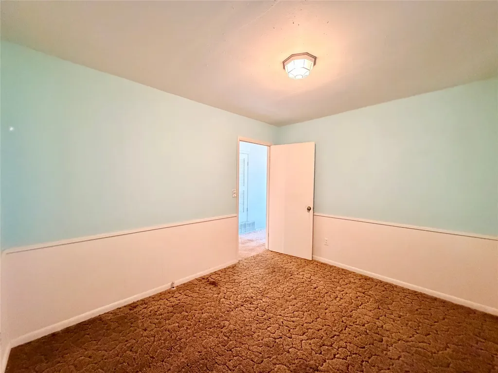 649 Mccartney Lane Tye TX 79563