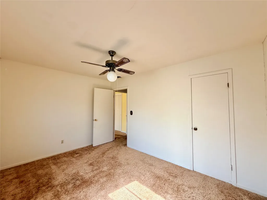 649 Mccartney Lane Tye TX 79563